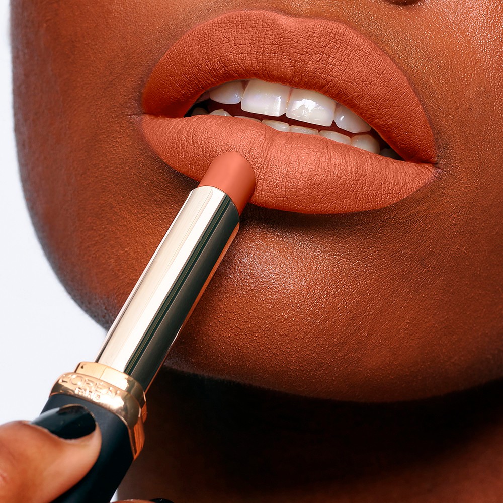 Labial Color Riche Intense Volume Matte Le Nude Resilient Cruz Verde