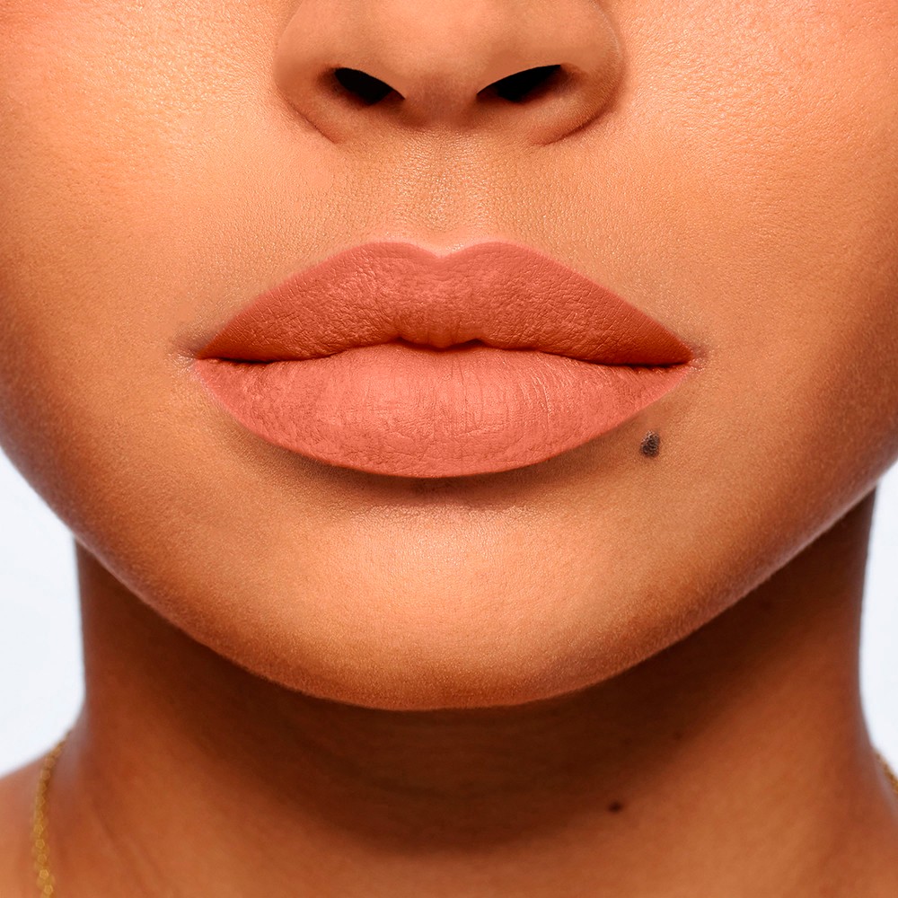 Labial Color Riche Intense Volume Matte Le Nude Resilient Cruz Verde