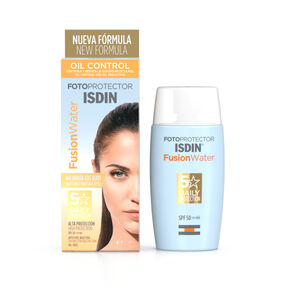 Fotoprotector-Fusion-Water-SPF50-50-mL-imagen