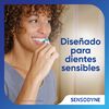 Cepillo-Dental-Sensitive-Care-Suave-imagen-5