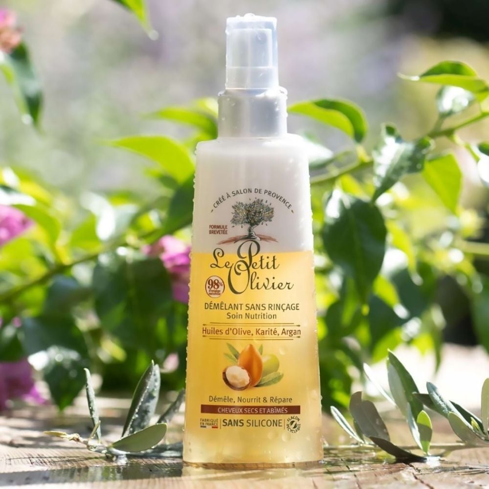 Le-Petit-Olivier-Desenredante--bifásico-para-cabellos-seco-y-dañado-con-Aceite-de-Oliva,-Aceite-de-Argán-y-Karité-150-ml--imagen-4